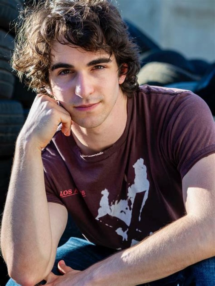 Uncover The Secrets Of Zachary Gordon's Private Romance